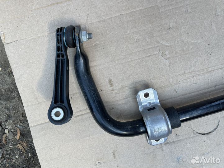 Стабилизатор передний на BMW M5 F90