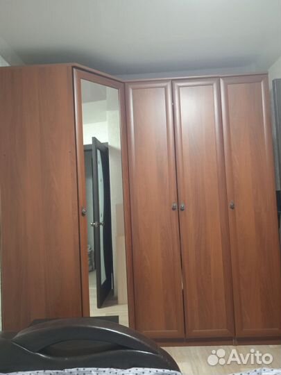 Угловой шкаф