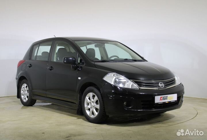 Nissan Tiida 1.6 AT, 2011, 117 620 км