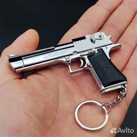 Брелок пистолет Desert Eagle разборный модель 3:1