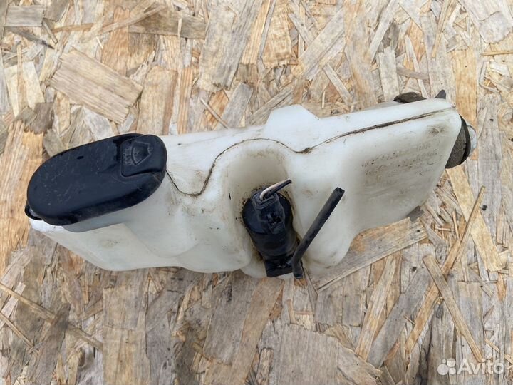 Бачок омывателя Renault Symbol