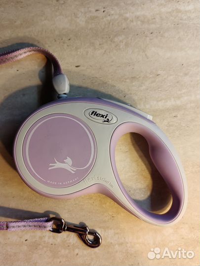 Поводок рулетка для собак и ошейник светящийся