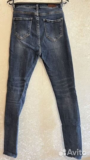 Джинсы скини