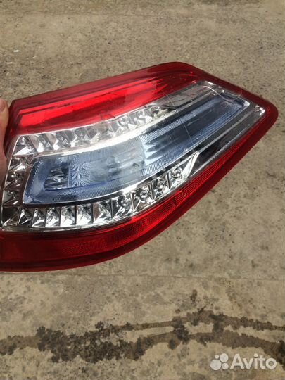 Продам задний стоп Nissan Teanna