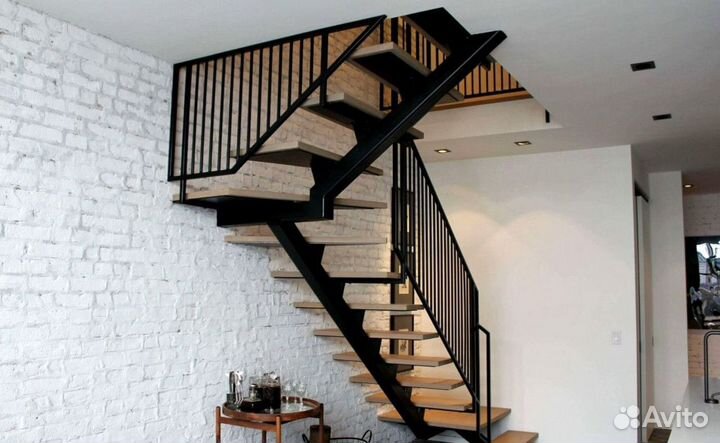 Лестница металлическая дизайн 4651