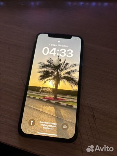 iPhone X, 64 ГБ