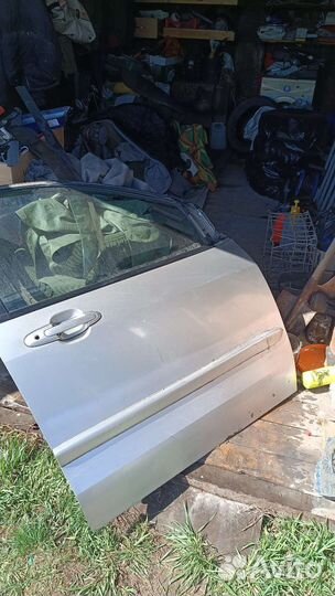 Дверь мазда мпв