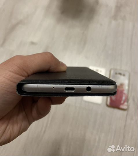 Samsung Galaxy J7 (2016), 2/16 ГБ