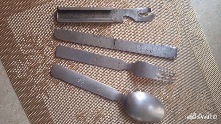 Походные столовые приборы