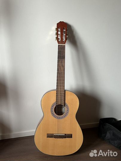 Гитара caraya
