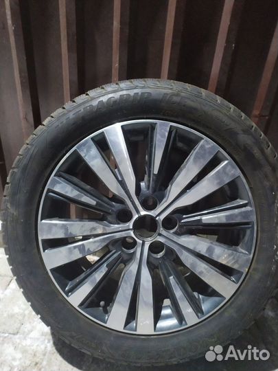 Колесо Goodyear UltraGrip Ice SUV 225/55 R18