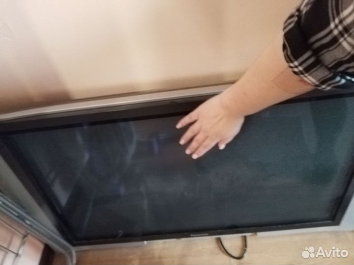 Плазменный телевизор panasonic