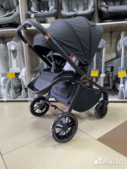 Новая всесезонная коляска Carrello Epica, чёрный
