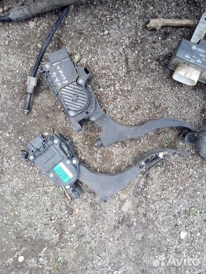 Педаль газа VAG VW golf IV