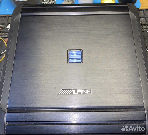 Усилитель мощности Alpine MRV-F300