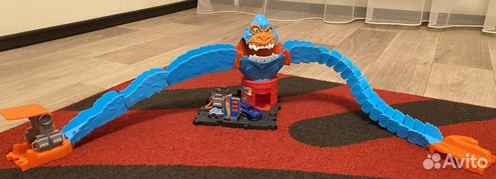 Игровой набор Hot Wheels сити Автозавправка