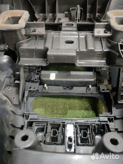 Торпедо Renault Logan/Logan Stepway