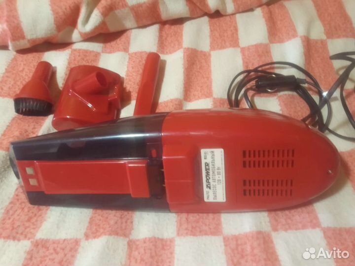 Автомобильный пылесос