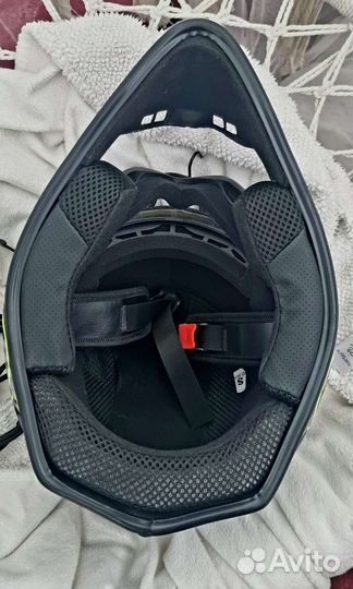 Шлем для мотокросса