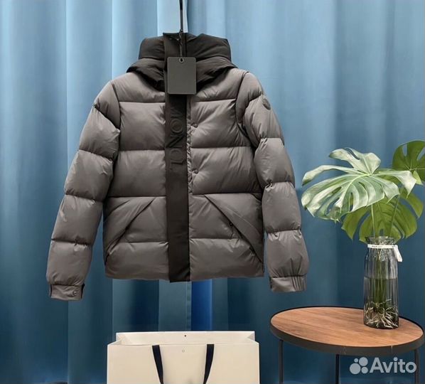 Пуховик moncler зимний