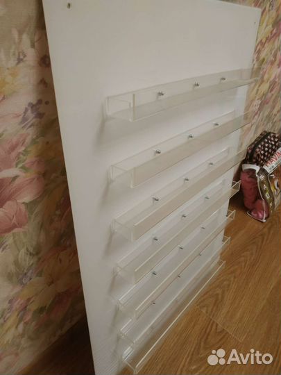 Полка для лаков