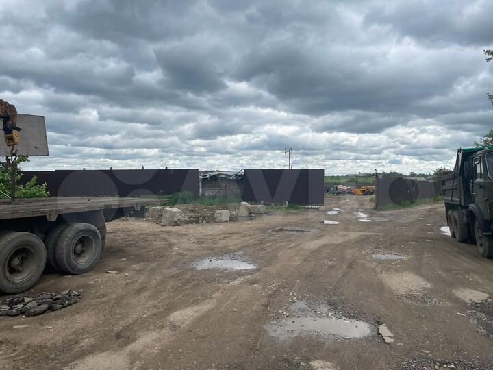 Здание, 900 м²