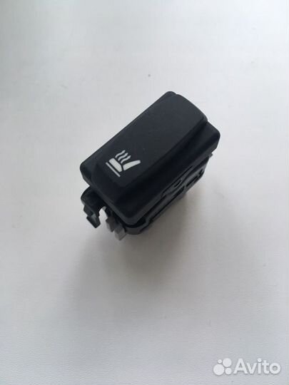 Кнопка обогрева сидений Рено Логан 2