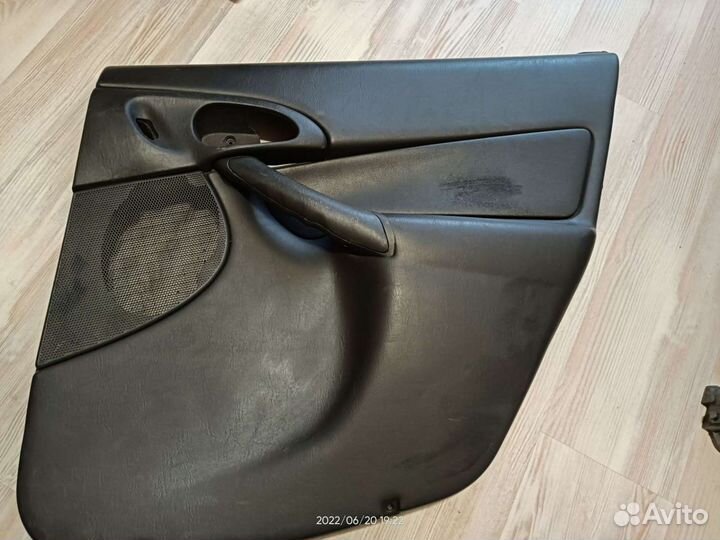 Дверная карта задняя правая focus 1