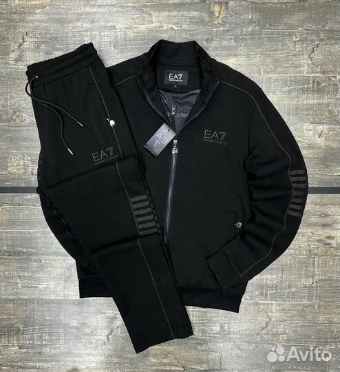 Спортивный костюм мужской Emporio Armani