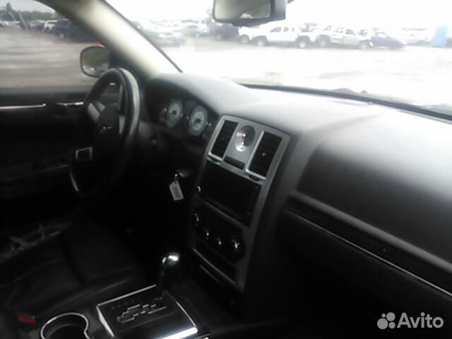 Разбор на запчасти Chrysler 300C 2004-2011