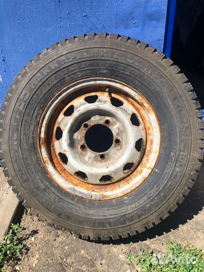 Nokian Tyres Hakkapeliitta LT 245/75 R16