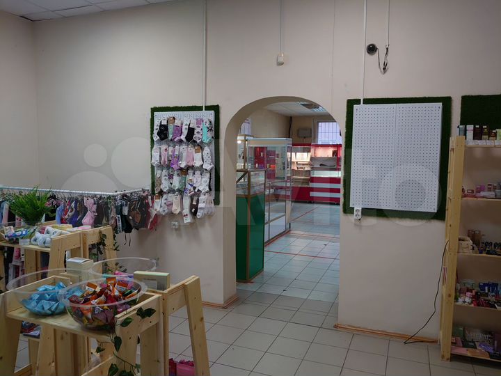 Магазин, 81 м²