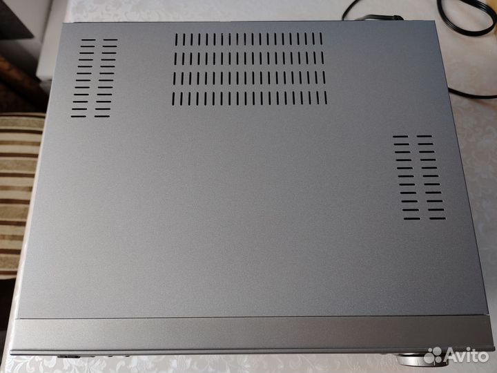 Видеомагнитофон JVC DD868 Hi-fi Стерео