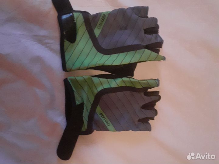 Турник в дверной проем с резинками сбоку