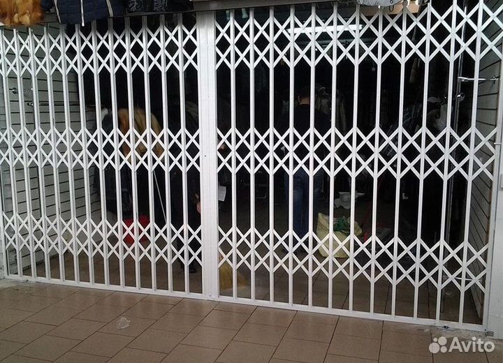 Металлические раздвижные решетки