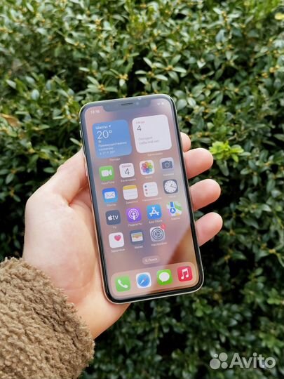 iPhone X, 64 ГБ