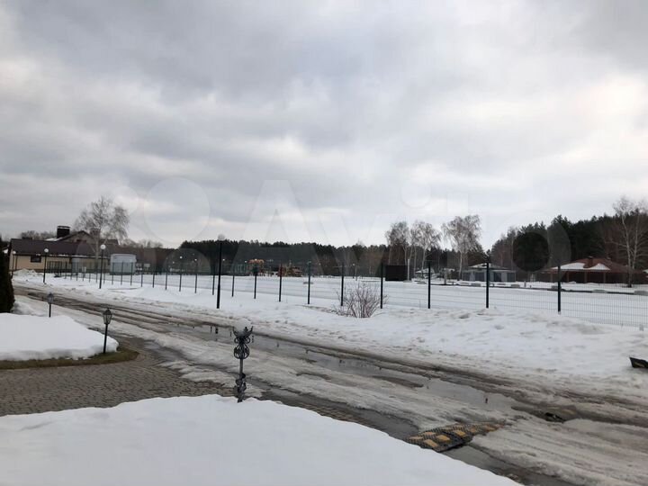 Дом 160 м² на участке 5 сот.