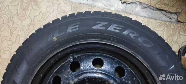 Pirelli Winter Ice Zero 185/65 R15 92T