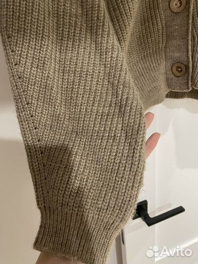 Продам шерстяную кофту