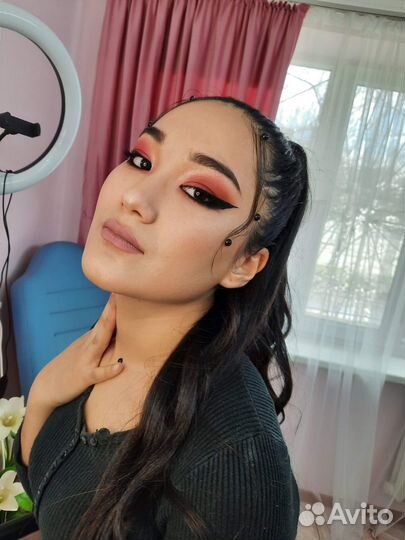 Визажист Гример