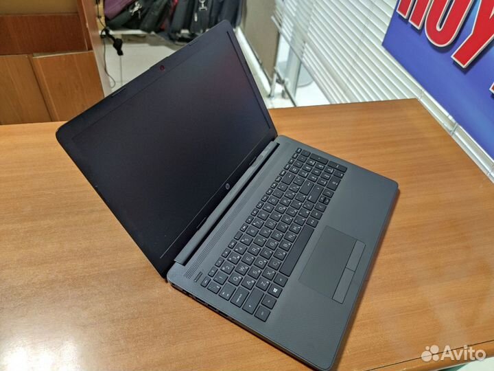 Ноутбук бу HP / как новый / Ryzen / ssd