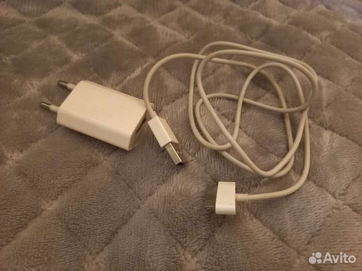 Зарядное устройство на iPhone 4