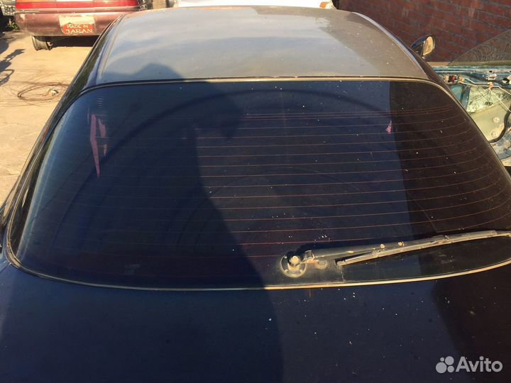 Заднее стекло toyota sprinter marino