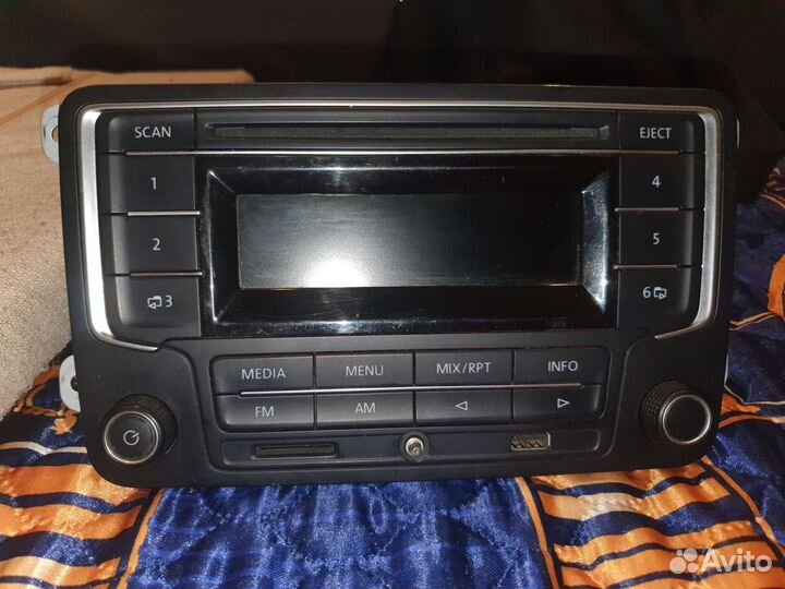 Штатная магнитола на фольцваген polo