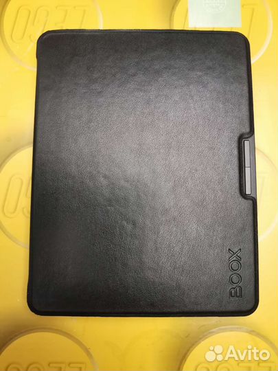 Amazon Kindle Voyage/Onyx Boox Volta/Tolino Vision