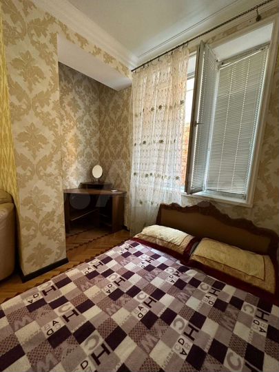 1-к. квартира, 49 м², 2/5 эт.