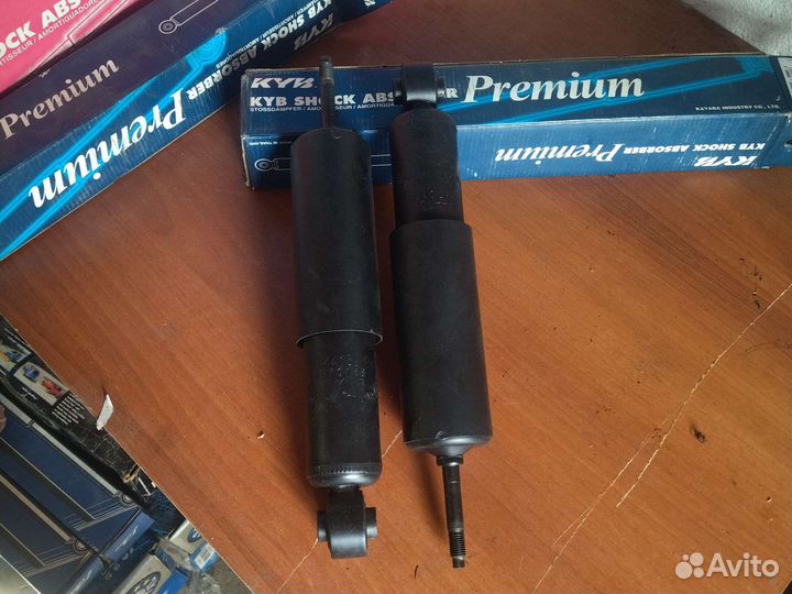 Амортизатор mitsubishi pajero/monter kyb 444139