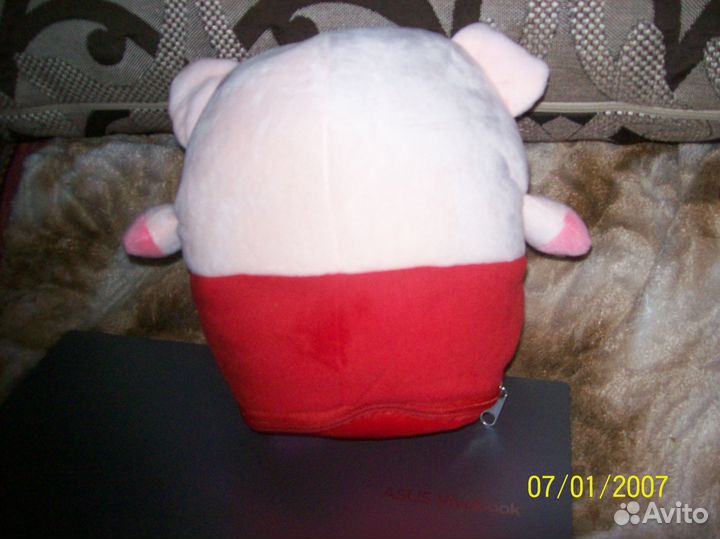 Подушка-свинка и наволочки в технике печворк