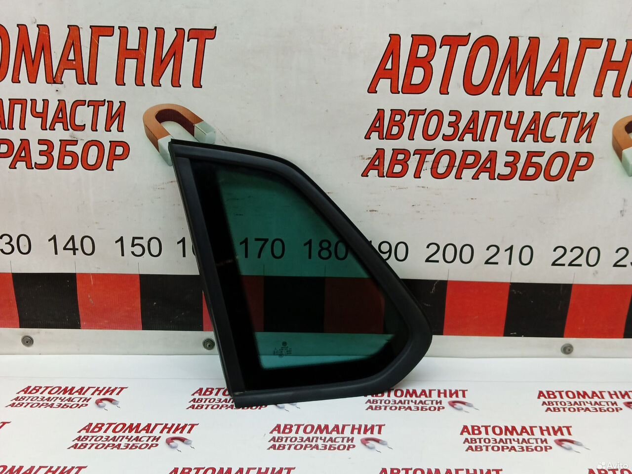 Форточка задняя левая Фольксваген Тигуан 2