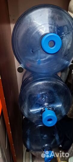 Кулер для воды стойка для бутылок в подарок